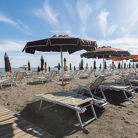 Hotel Anna Terracina Exterior photo