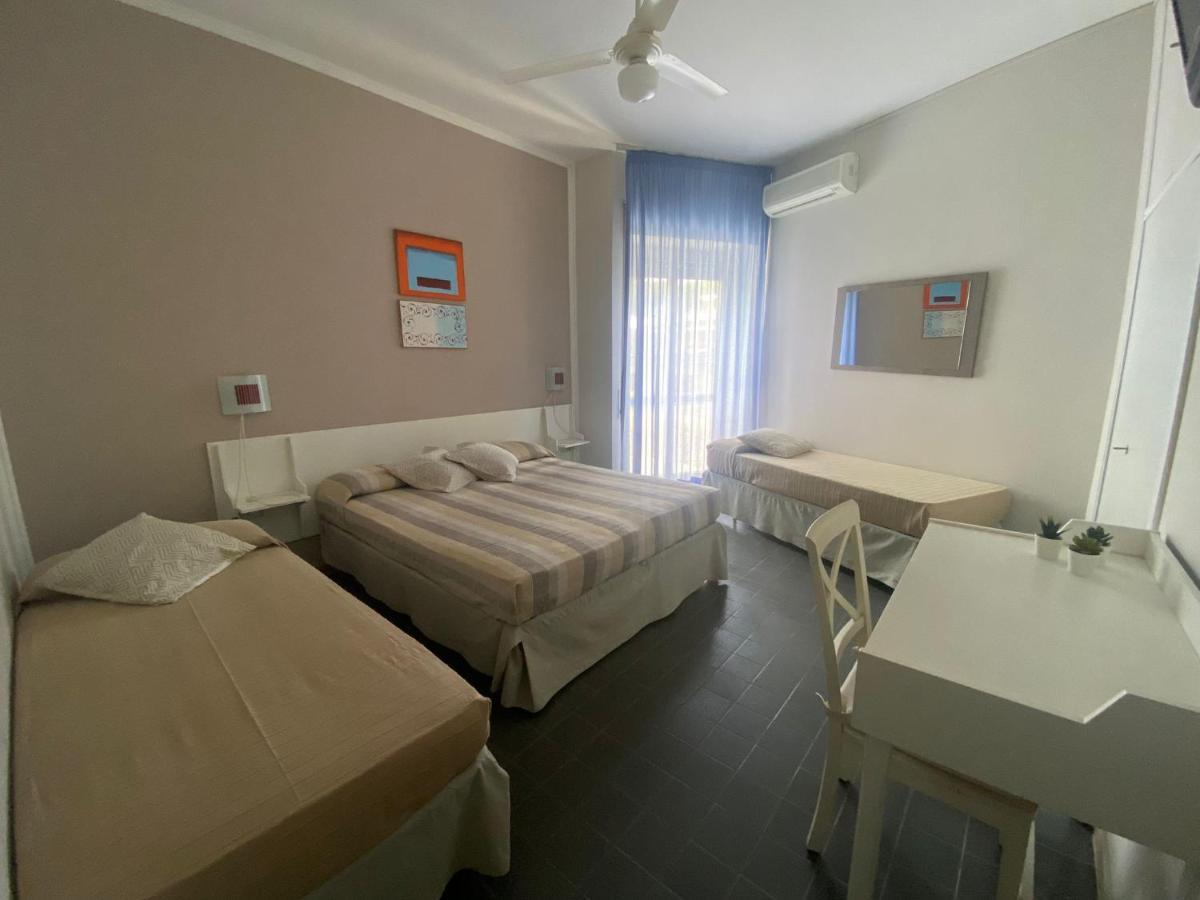 Hotel Anna Terracina Exterior photo