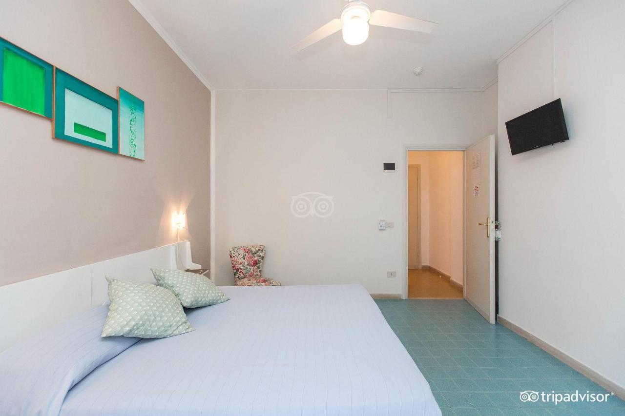 Hotel Anna Terracina Exterior photo