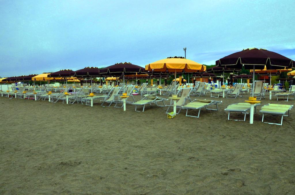 Hotel Anna Terracina Exterior photo