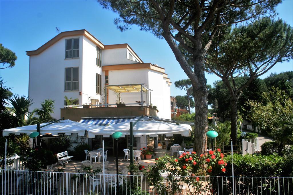 Hotel Anna Terracina Exterior photo