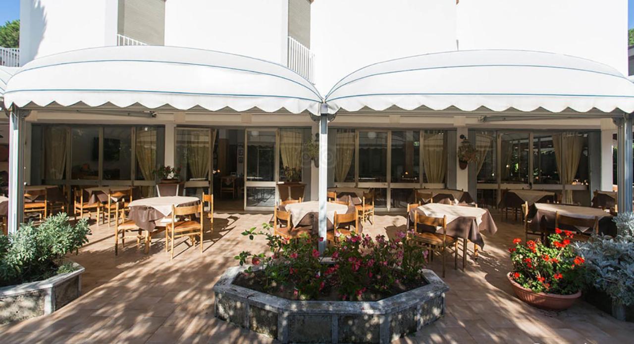 Hotel Anna Terracina Exterior photo