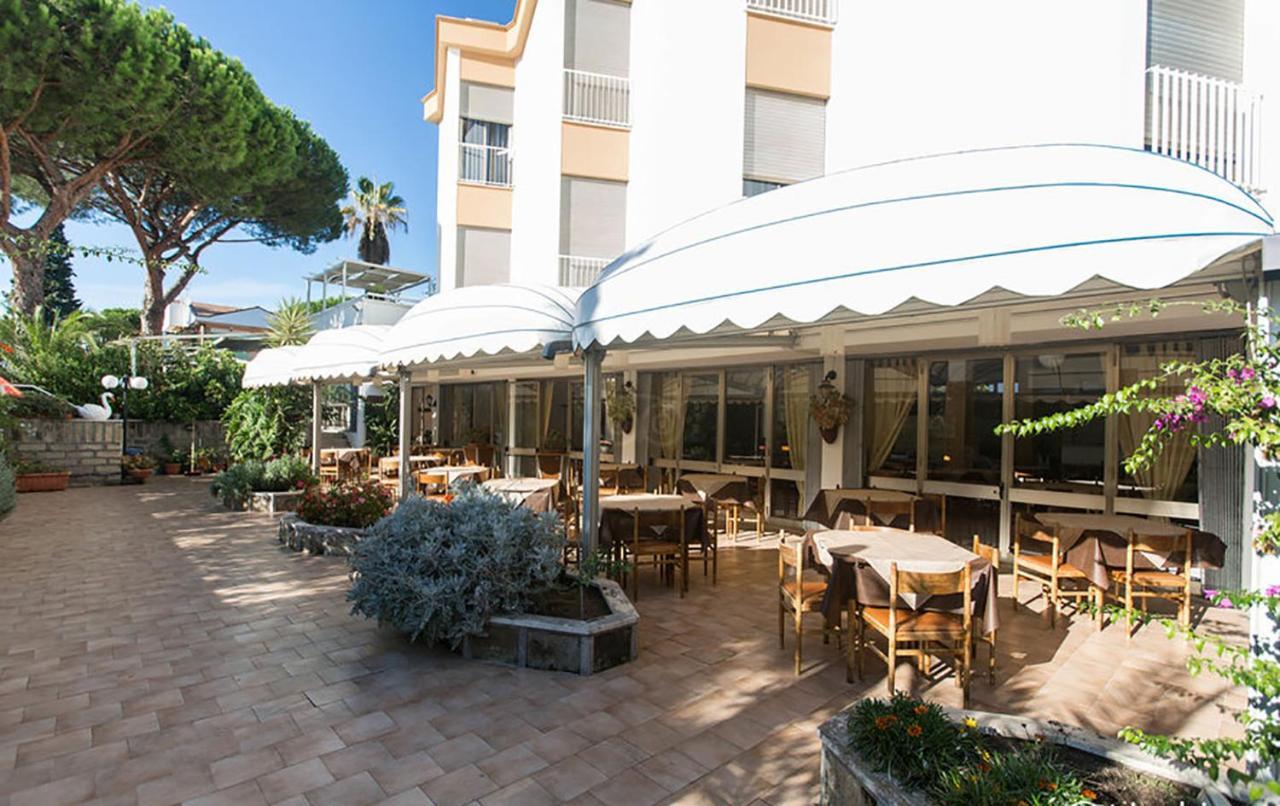 Hotel Anna Terracina Exterior photo